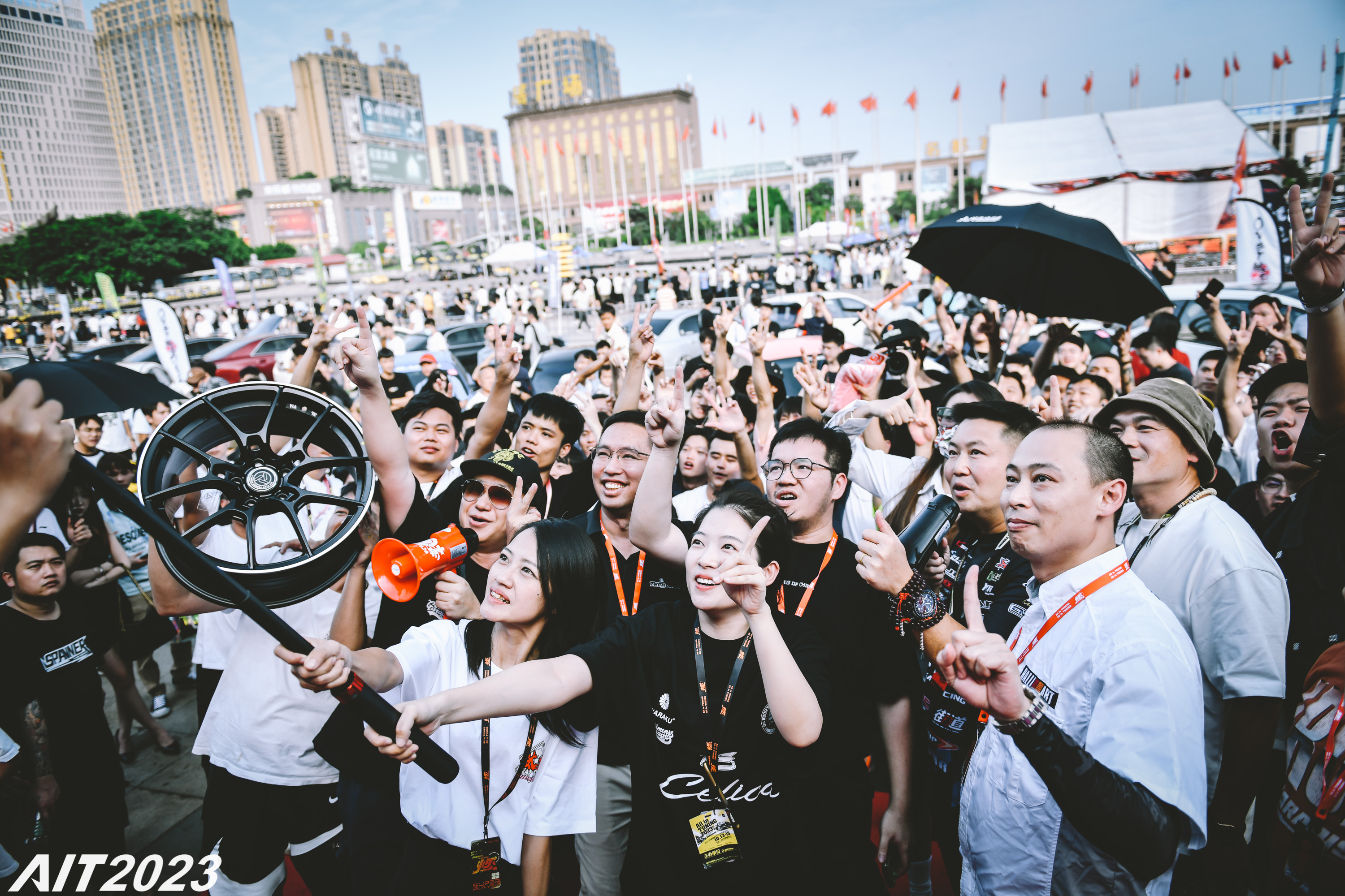 ac米兰-关于全球车迷：比赛外的文化交流的信息