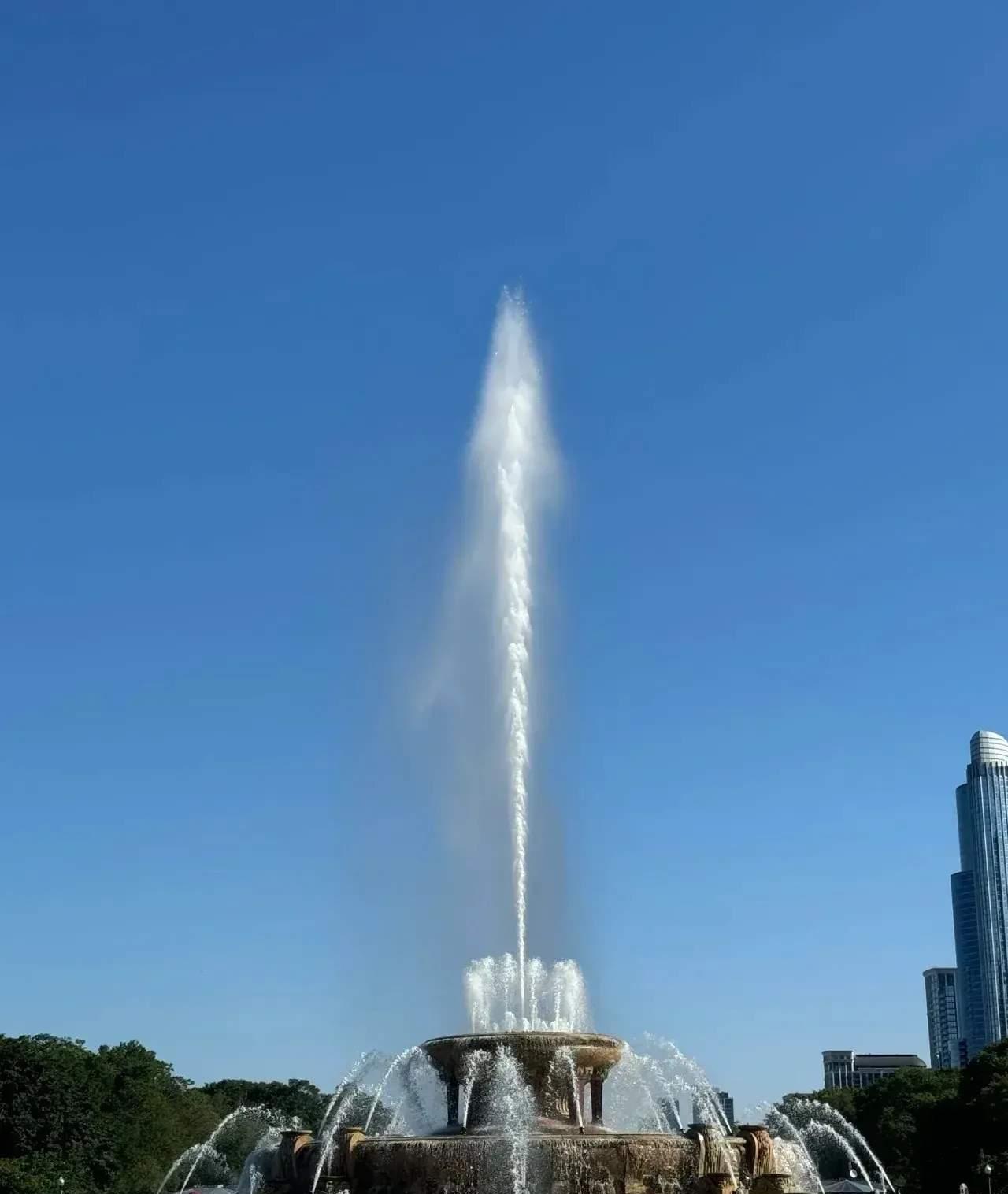 米兰体育网址-高光时刻：那些场上经典瞬间难以忘怀！的简单介绍