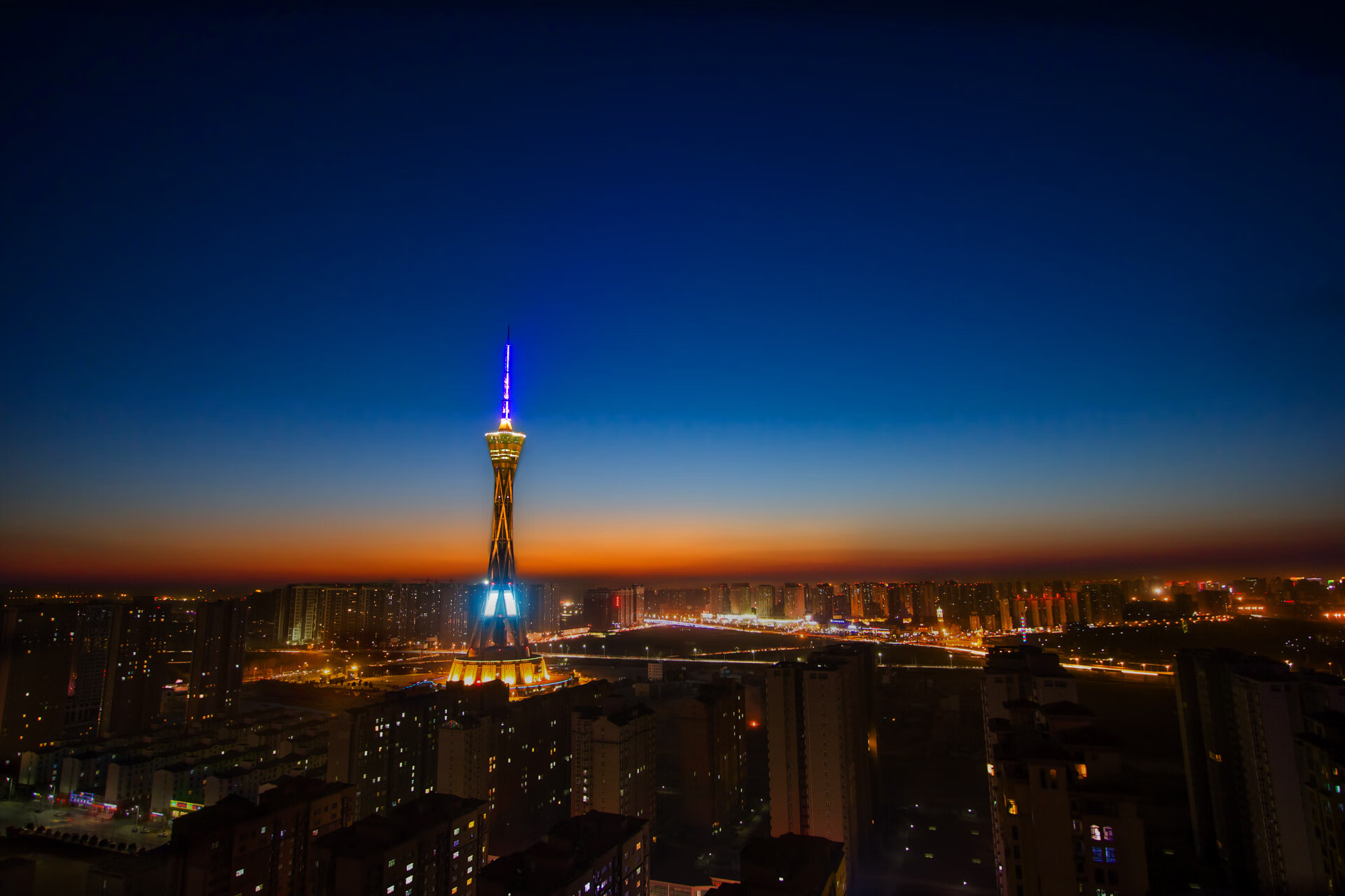 专家分析国足问题，提出解决方案，国足指导