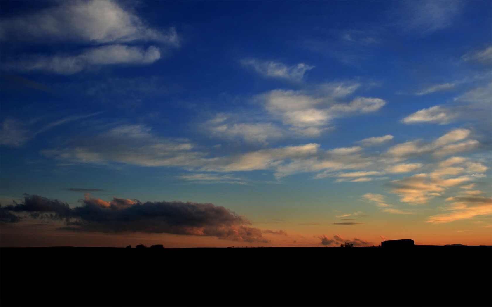 ac米兰体育官网-曼联训练营曝光年轻小将崭露头角，曼联青训未来六大巨星